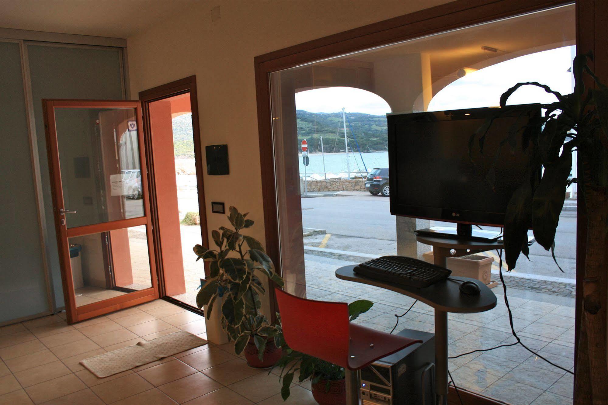 Air Borgo Della Torre Aparthotel Isola Rossa Exteriör bild